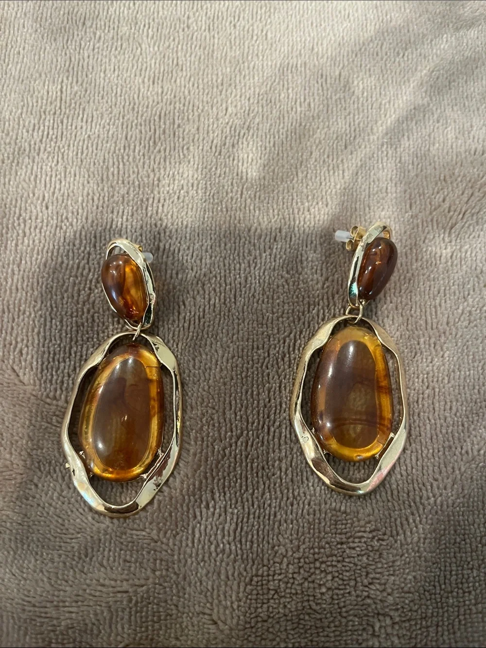 Gold-Tone Link Necklace with Amber Resin Links - Women Jewelry earrings and neck